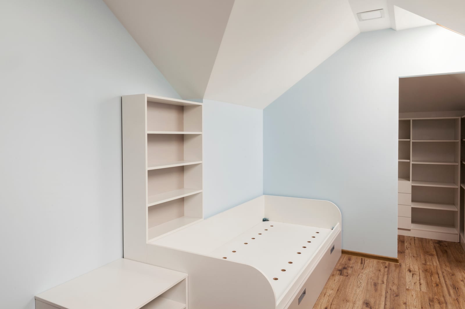 Příprava nábytku před hubením štěnic